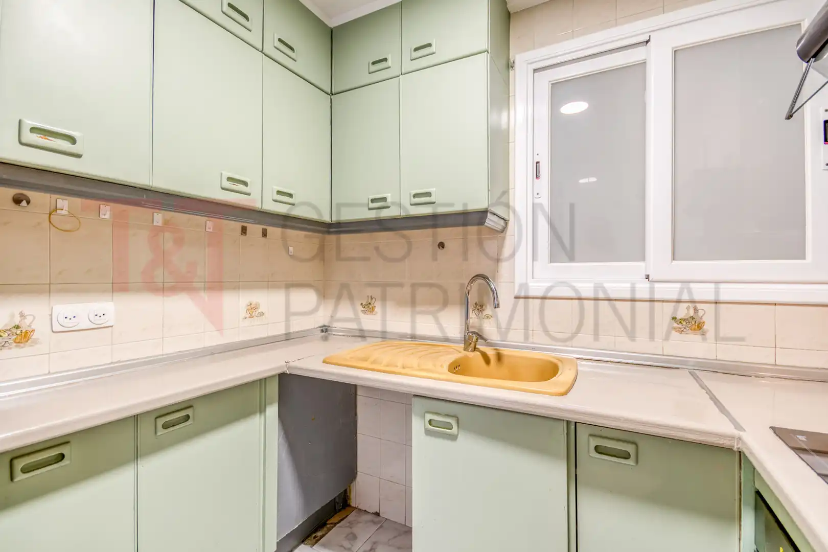 Cocina de Piso en venta en Calella con Aire acondicionado, Horno y Balcón