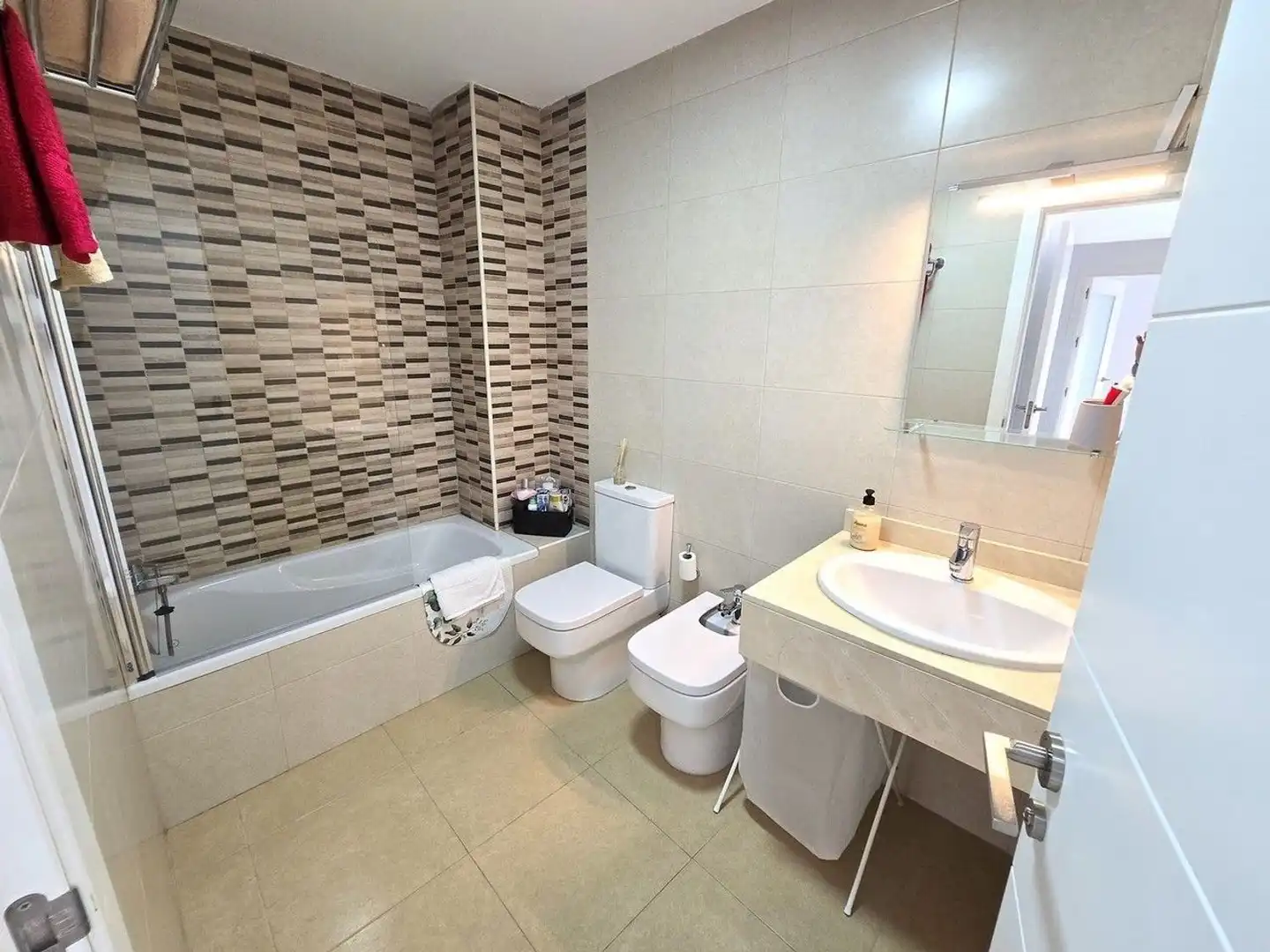 Baño de Piso en venta en Garrucha con Aire acondicionado, Terraza y Trastero