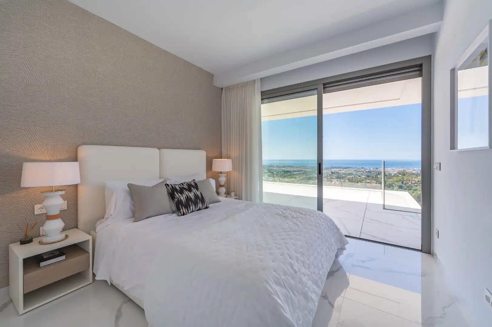 Apartment with pool for sale in Benahavís pueblo, imagen 12