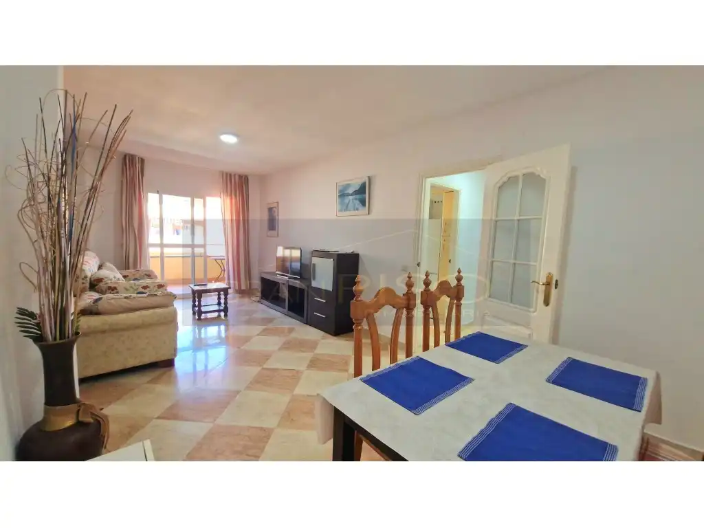 Vista exterior de Apartamento en venta en Manilva con Terraza y Piscina