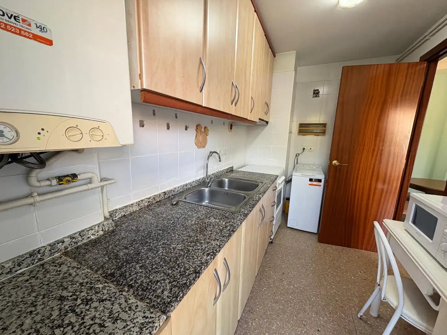 Cocina de Piso en venta en Barcelona con Calefacción, Jardín privado y Amueblado