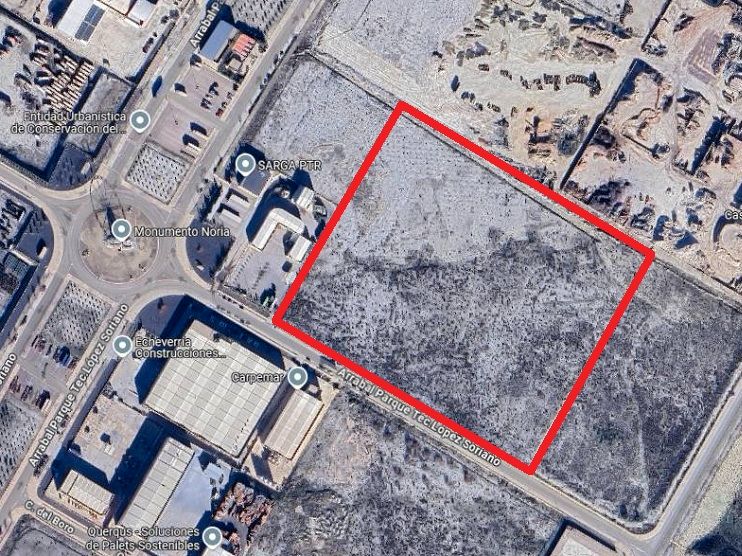 Terreny industrial en venda en  Zaragoza Capital