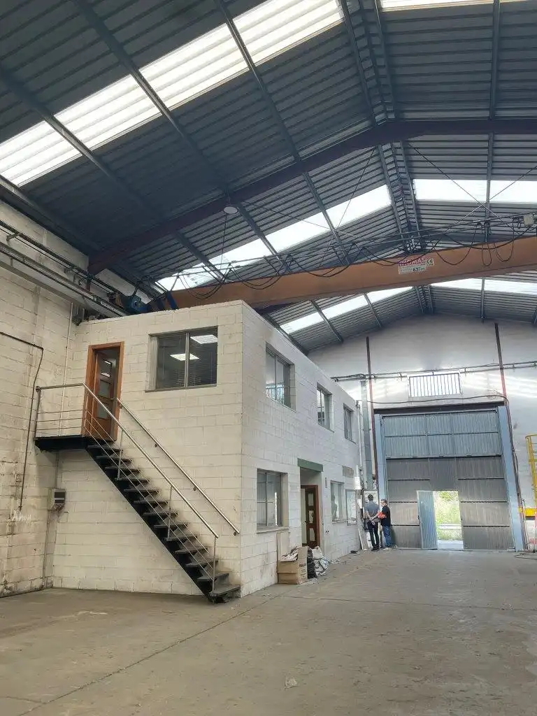 Vista exterior de Nau industrial en venda en Sant Andreu de la Barca amb Alarma