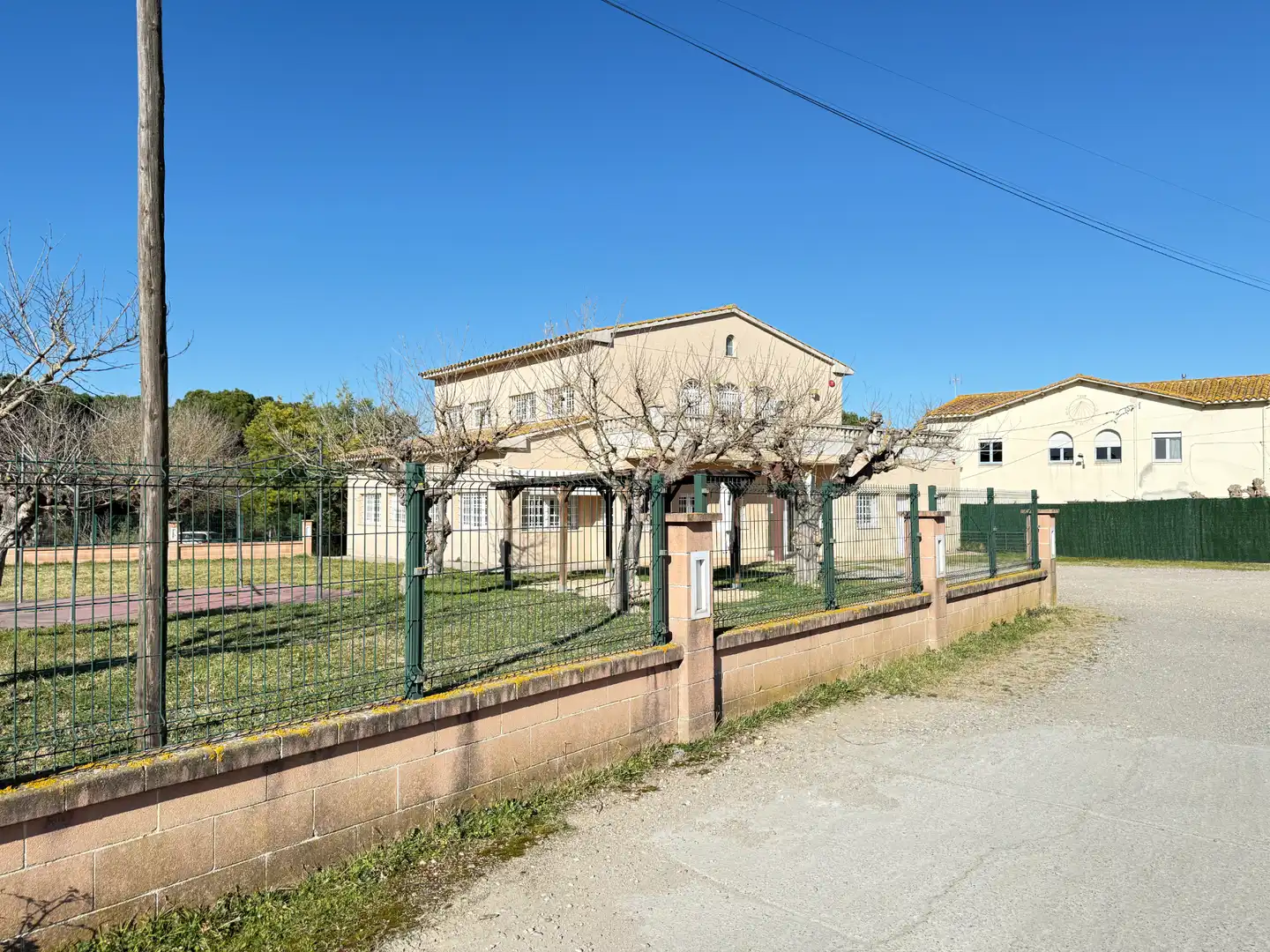 Vista exterior de Local de lloguer en Riudellots de la Selva amb Aire condicionat, Calefacció i Terrassa