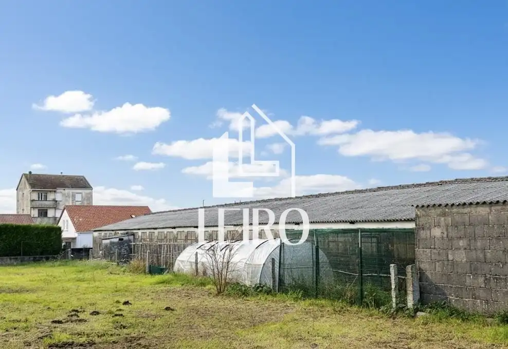 Nave industrial en venta en Vilagarcía de Arousa