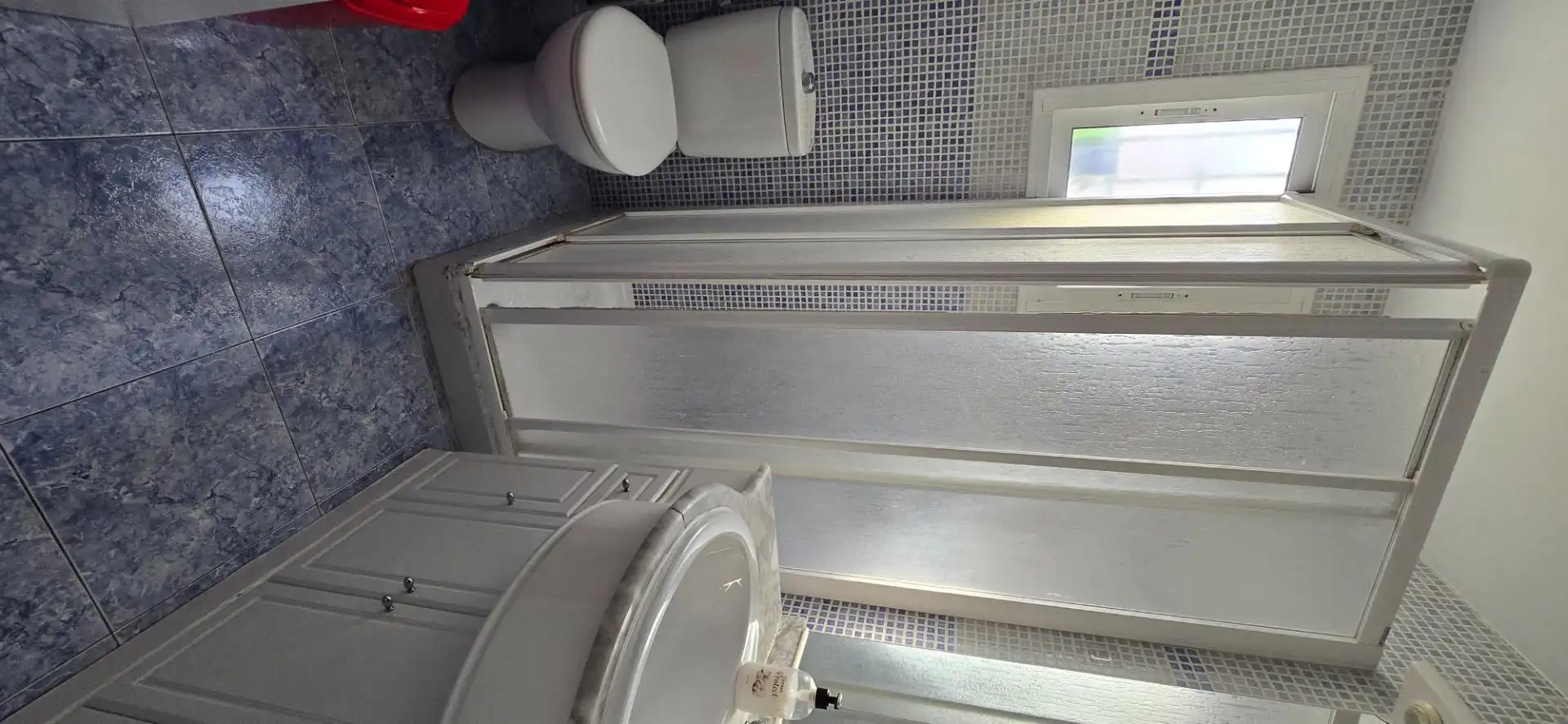 Baño de Piso de alquiler en Valencia con Aire acondicionado, Amueblado y Balcón