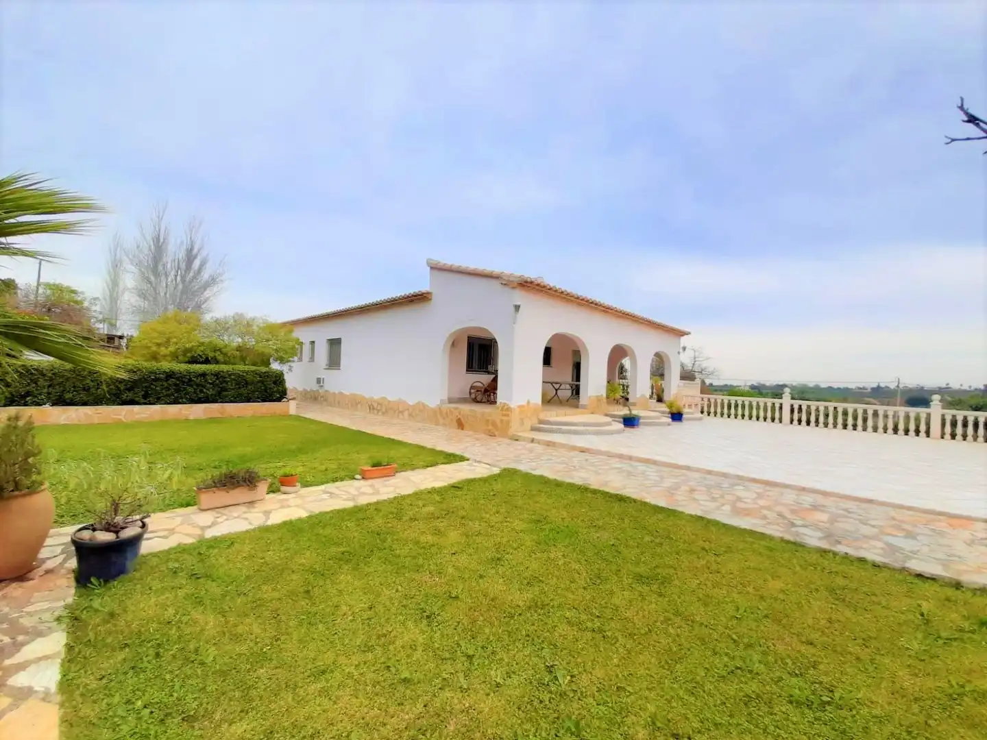 Vista exterior de Casa o xalet en venda en Dénia amb Calefacció, Jardí privat i Piscina