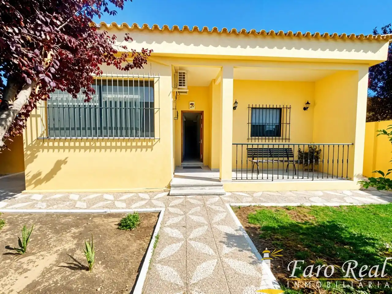 Vista exterior de Casa o chalet en venta en Sanlúcar de Barrameda