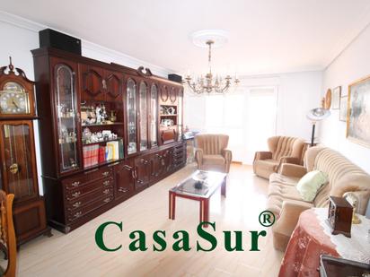 Sala d'estar de Pis en venda en Valladolid Capital amb Calefacció, Parquet i Terrassa