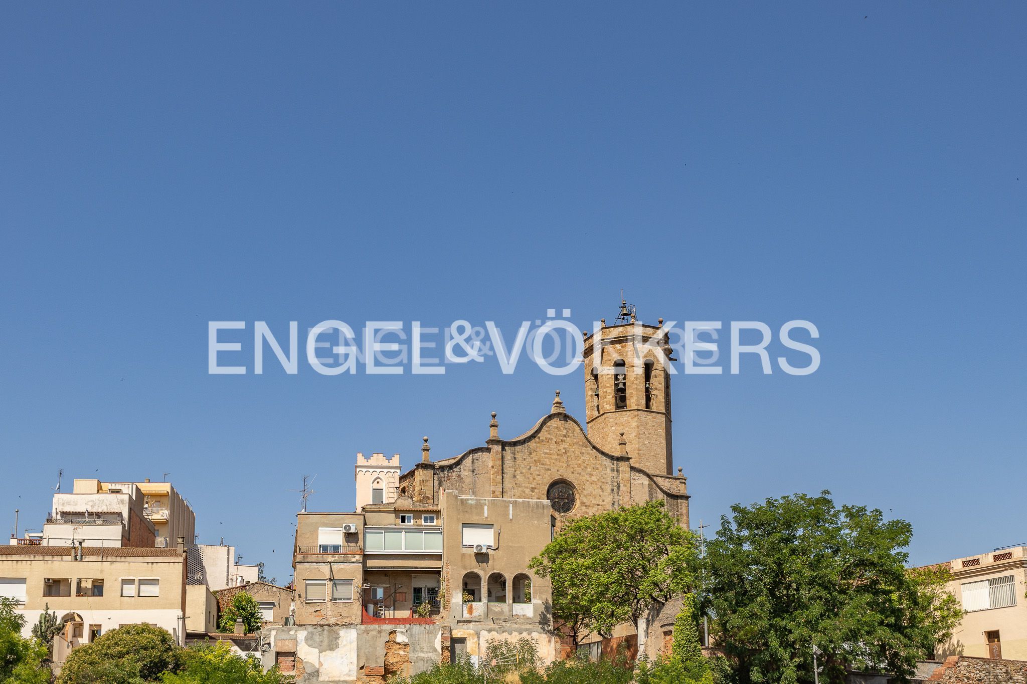 Vista exterior de Casa adosada en venda en Sant Boi de Llobregat amb Calefacció i Terrassa