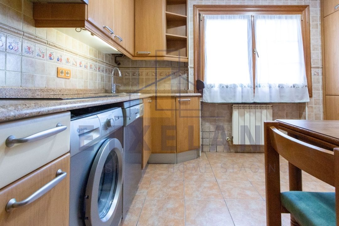 Kitchen of Flat for sale in Durango  with Heating and Furnished