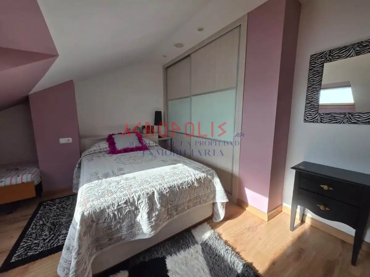 Bedroom of Houses for sale in Onzonilla  with Heating, Terrace and Storage room