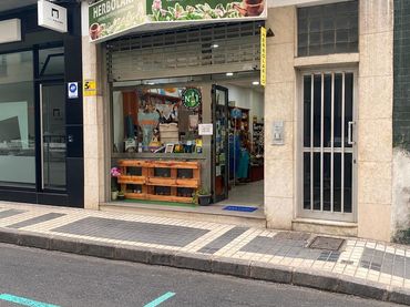 Local commercial en cession à Calle Murga 16
