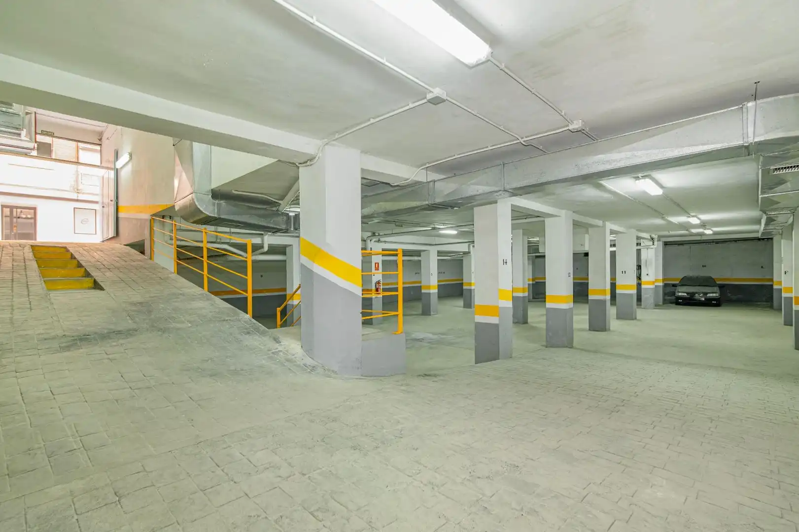 Local comercial en venta en Calle PROFESOR TERCEDOR DIAZ 4, imagen 3