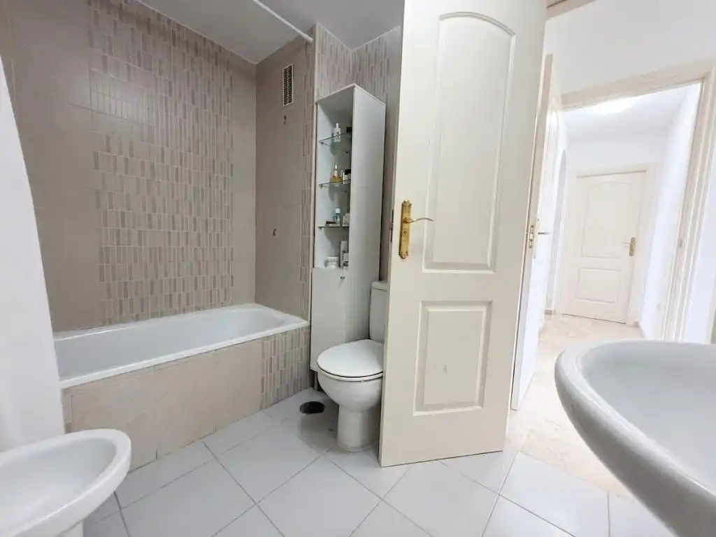 Bathroom of Flat for sale in Málaga  with Heating, Private garden and Terrace
