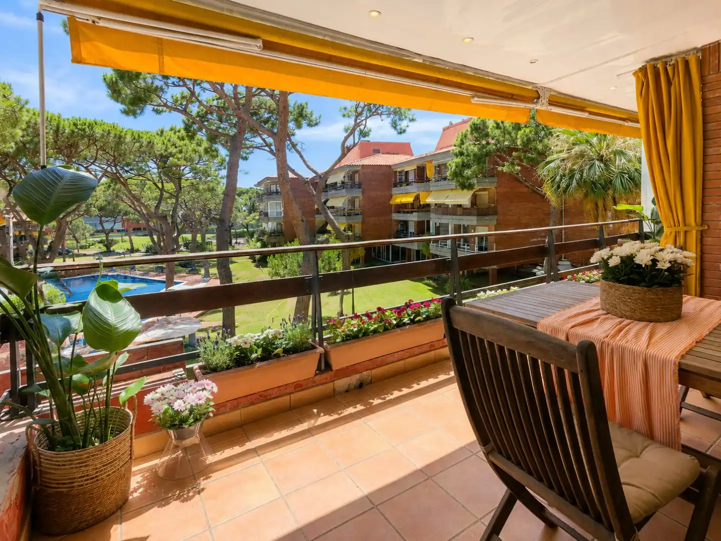 Flat with pool for sale in Avinguda d'Europa 31, imagen 2