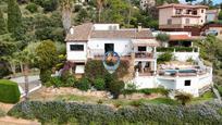 Vista exterior de Casa o xalet en venda en Castell-Platja d'Aro amb Aire condicionat, Calefacció i Jardí privat