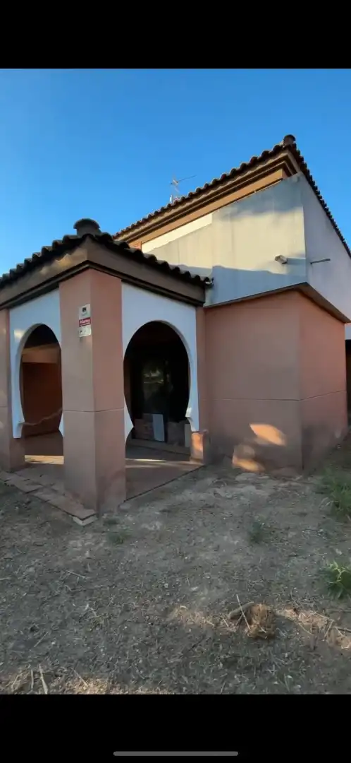 Casa adosada en venta en Umbrete