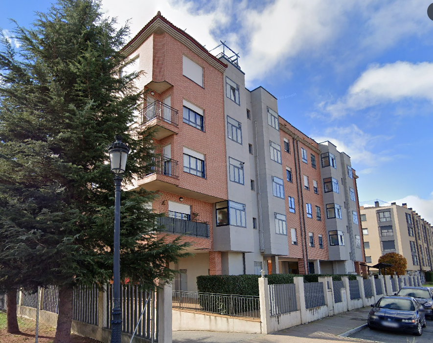 Exterior view of Garage for sale in Ávila Capital