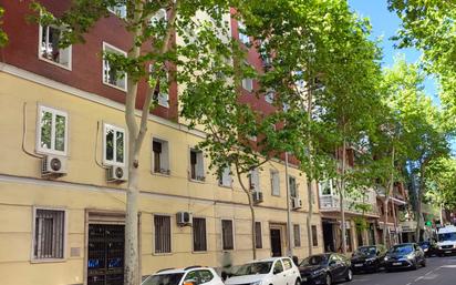 Außenansicht von Wohnung zum verkauf in  Madrid Capital mit Klimaanlage