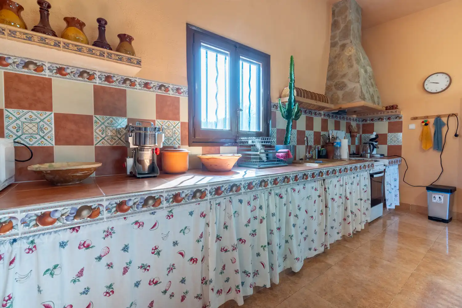 Cuina de Casa o xalet en venda en Tortosa amb Jardí privat, Moblat i Rentadora