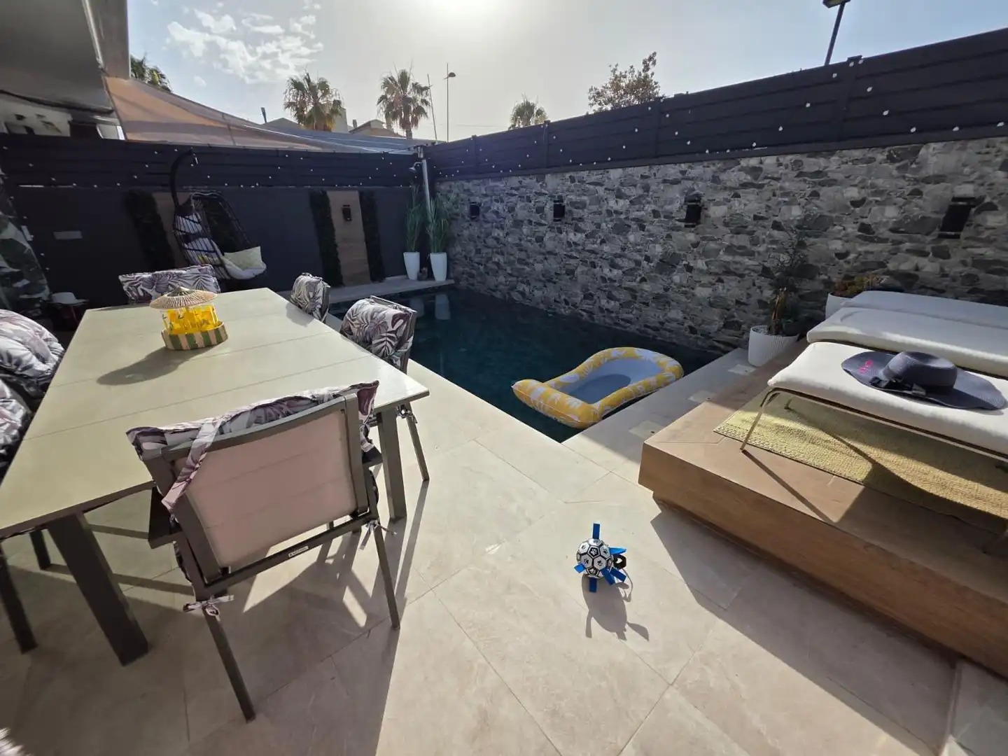 Piscina de Casa adosada en venda en Alicante / Alacant amb Aire condicionat, Jardí privat i Terrassa