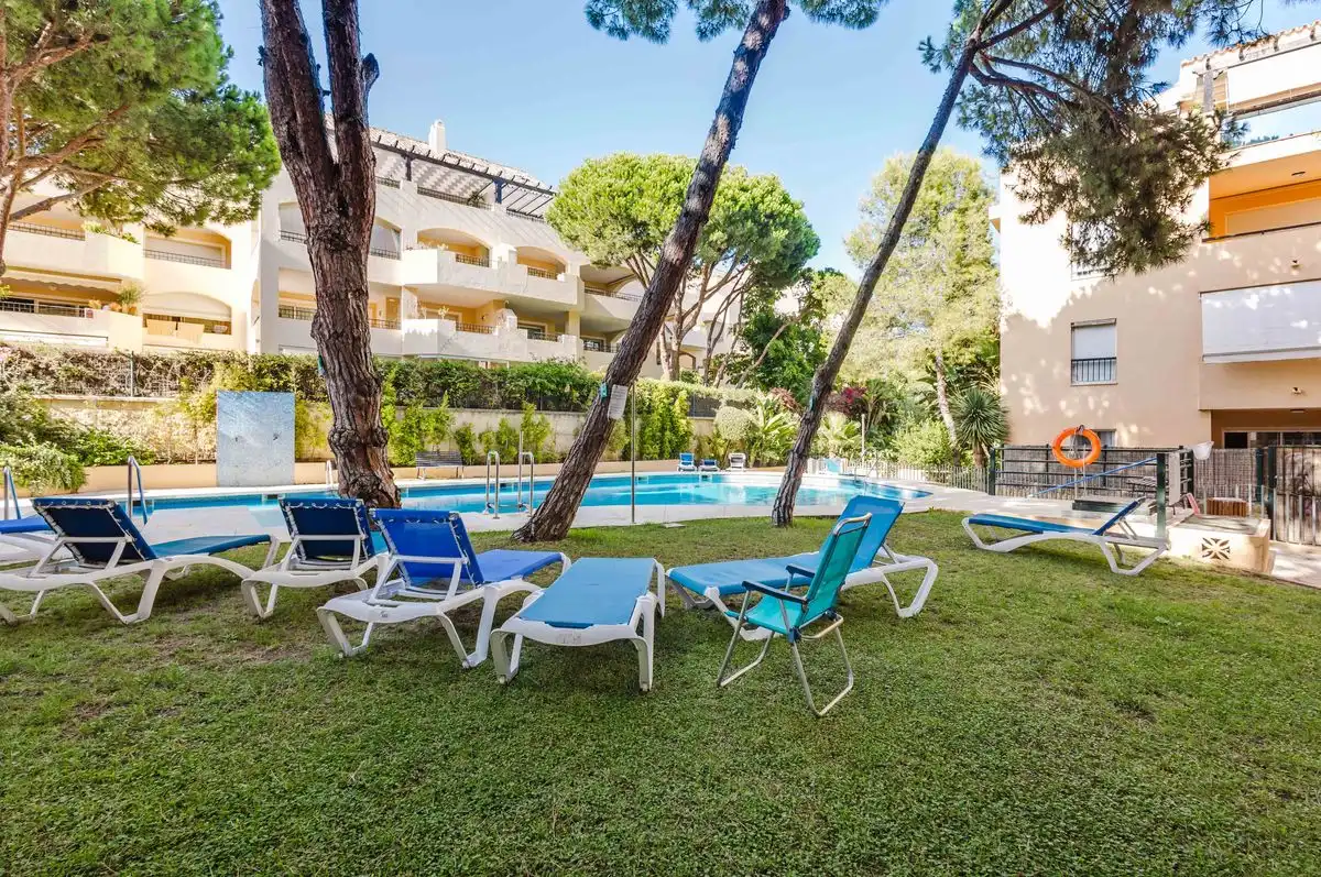 Swimming pool of Ground floor for sale in Marbella  with Air Conditioner, Heating and Private garden