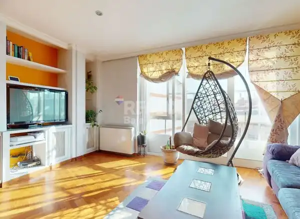 Living room of Flat for sale in Vigo   with Heating, Parquet flooring and Storage room