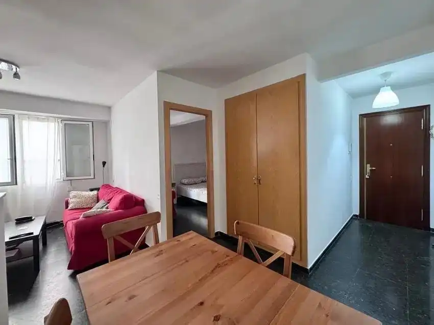 Habitación de Piso en venta en Valencia con Aire acondicionado, Amueblado y Balcón