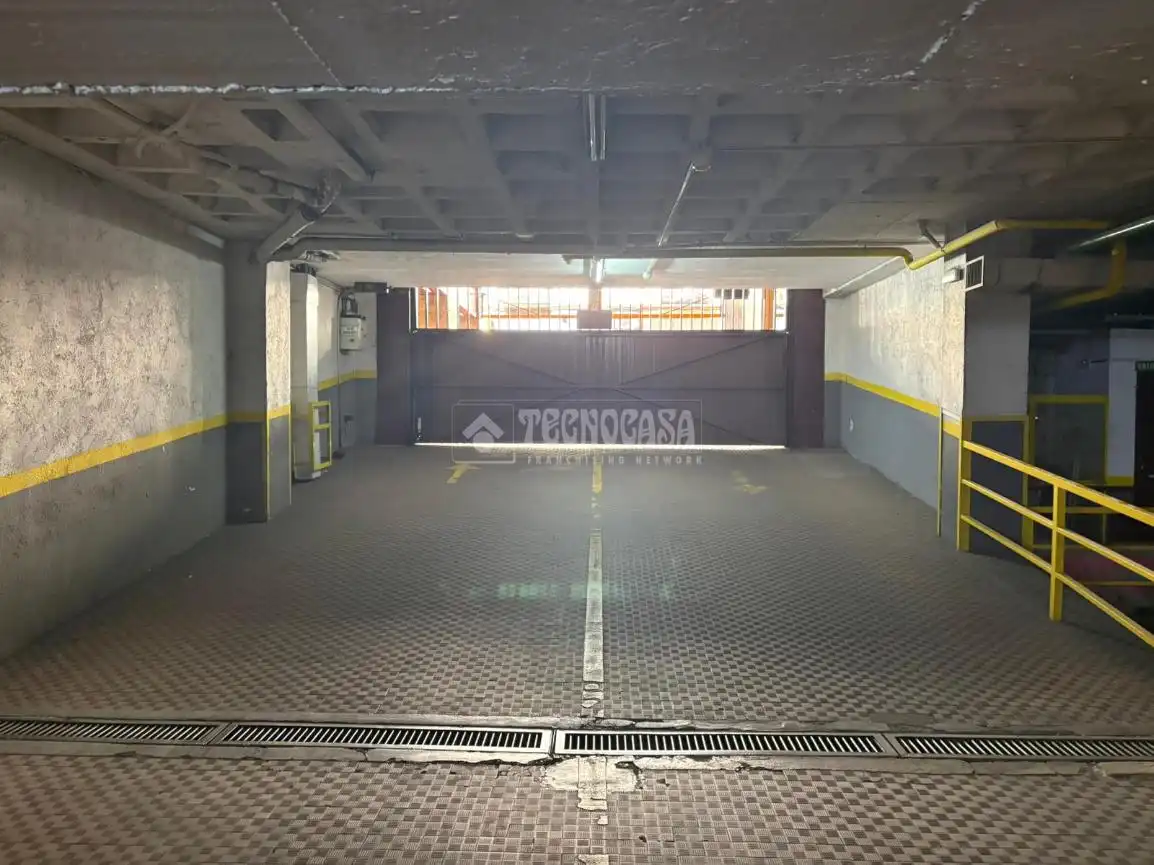 Parkplatz von Garage zum Verkauf in Madrid