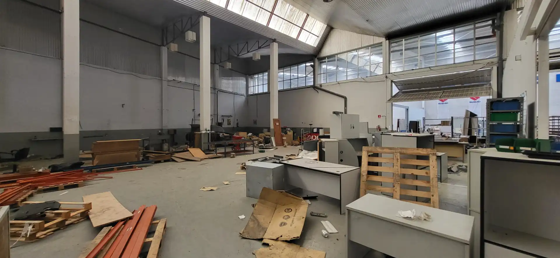 Nau industrial en venda en Burlada / Burlata amb Alarma