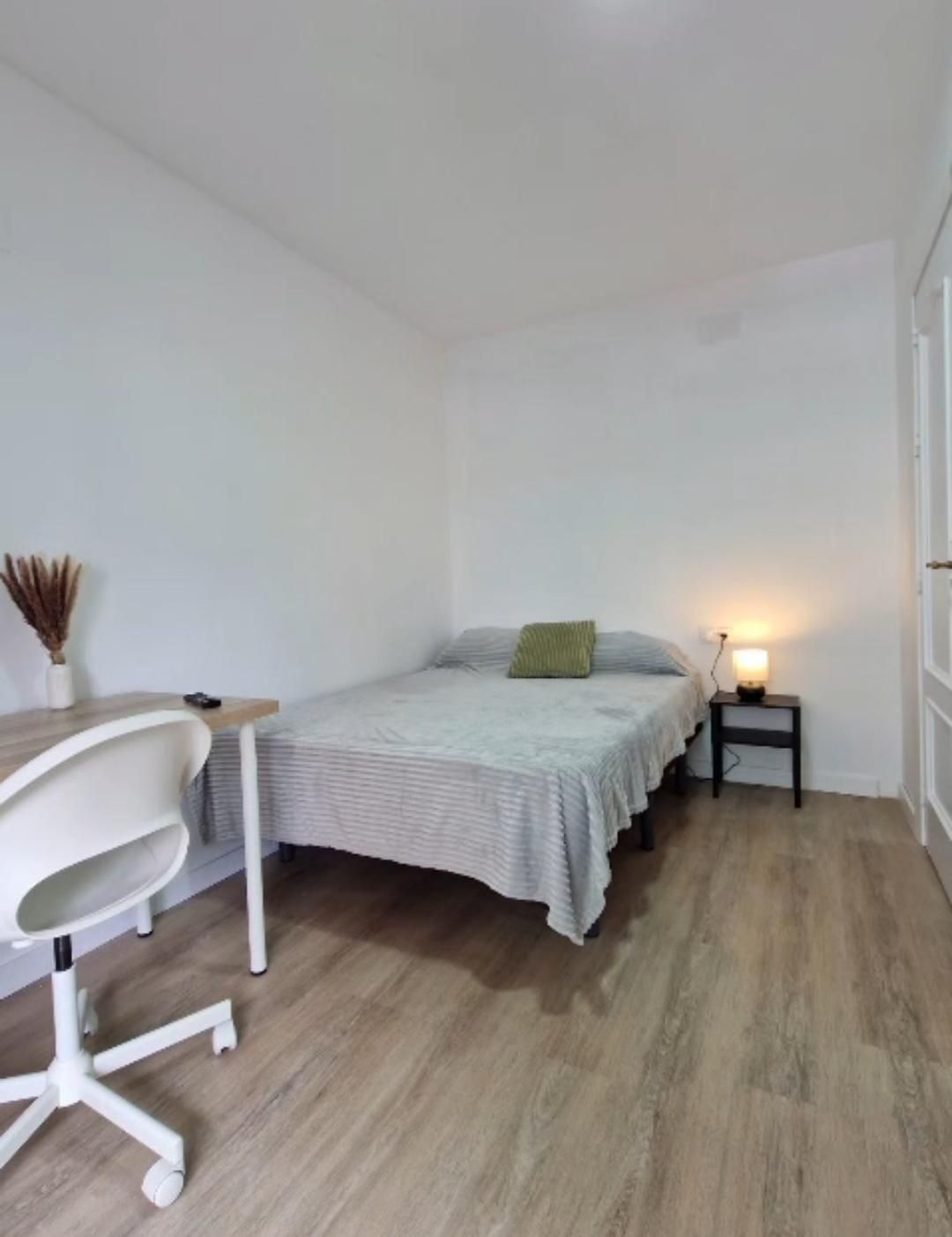 Dormitori de Pis de lloguer en  Granada Capital