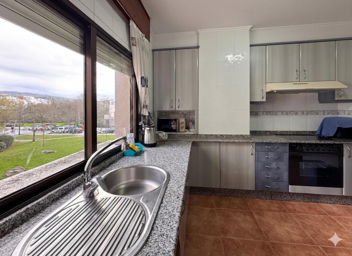 Flat for sale in Avenida VIGO, 25, Zona Fernández Ladreda