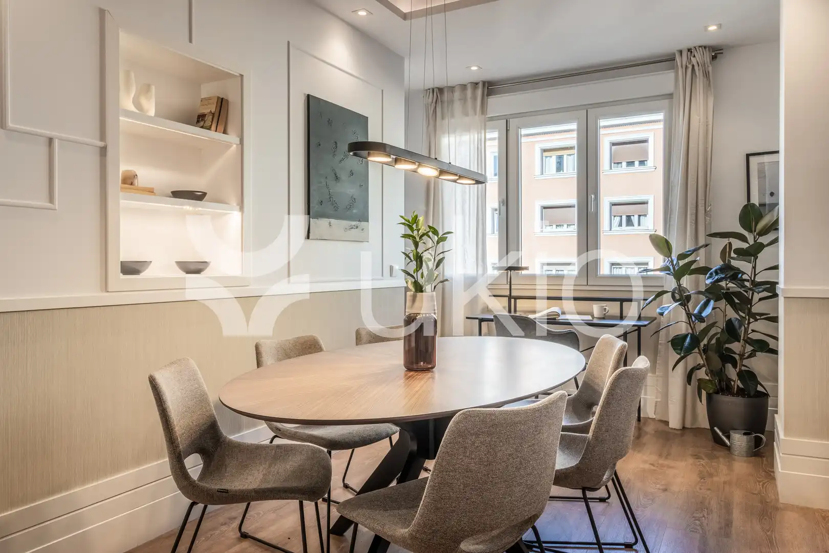 Dining room of Flat for rent in Madrid  with Air Conditioner, Heating and Furnished