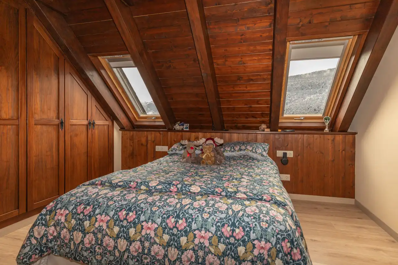 Habitación de Dúplex en venta en Vielha e Mijaran con Calefacción, Jardín privado y Parquet