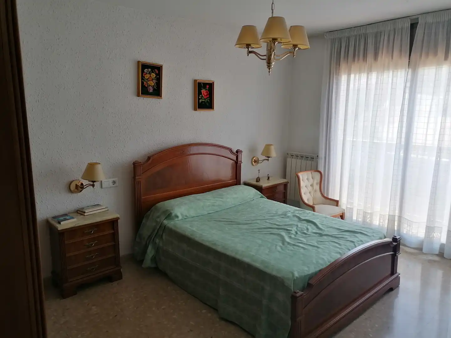 Room in Carrer Major, Montcada Centre - La Ribera