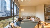 Sala d'estar de Apartament en venda en  Barcelona Capital amb Aire condicionat, Calefacció i Jardí privat