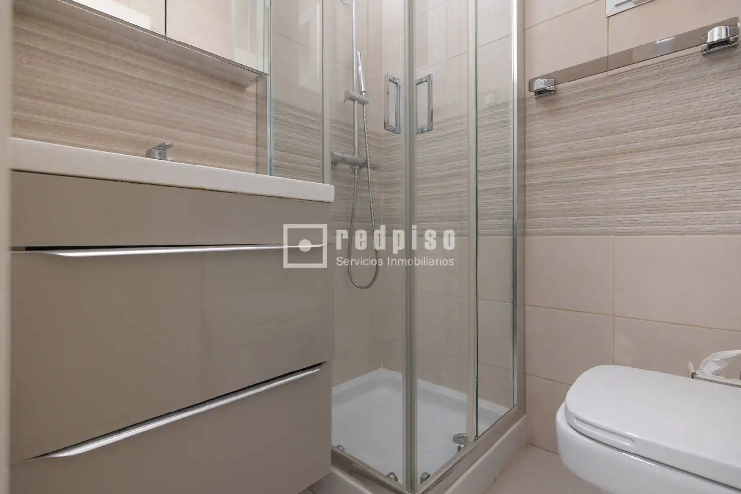 Bathroom of Flat for sale in Madrid  with Heating and Terrace