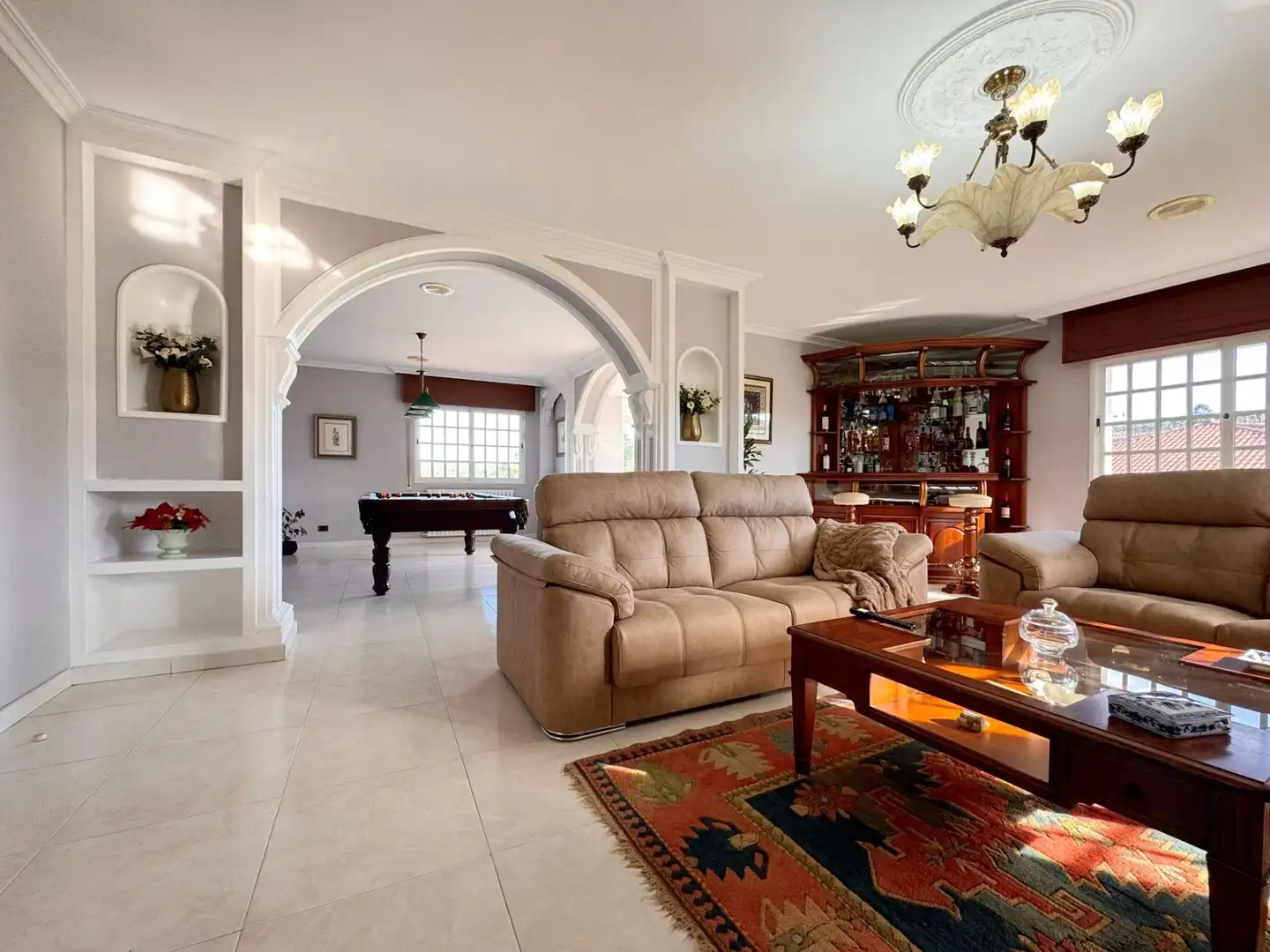 Sala de estar de Casa o chalet en venta en Barro con Calefacción, Jardín privado y Terraza