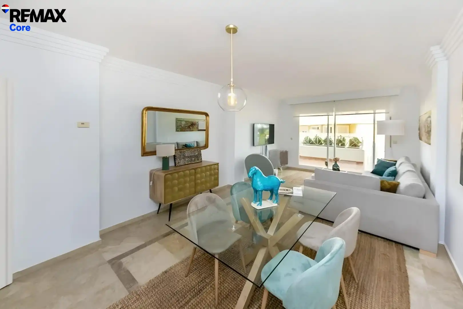 Dining room of Flat for sale in Marbella  with Air Conditioner, Private garden and Terrace