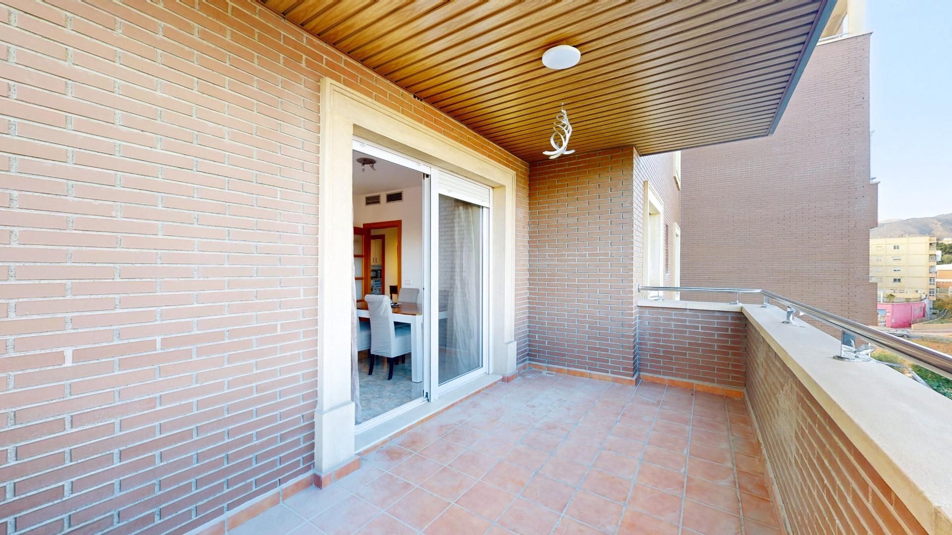 Terrassa de Pis de lloguer en  Almería Capital amb Aire condicionat, Terrassa i Moblat