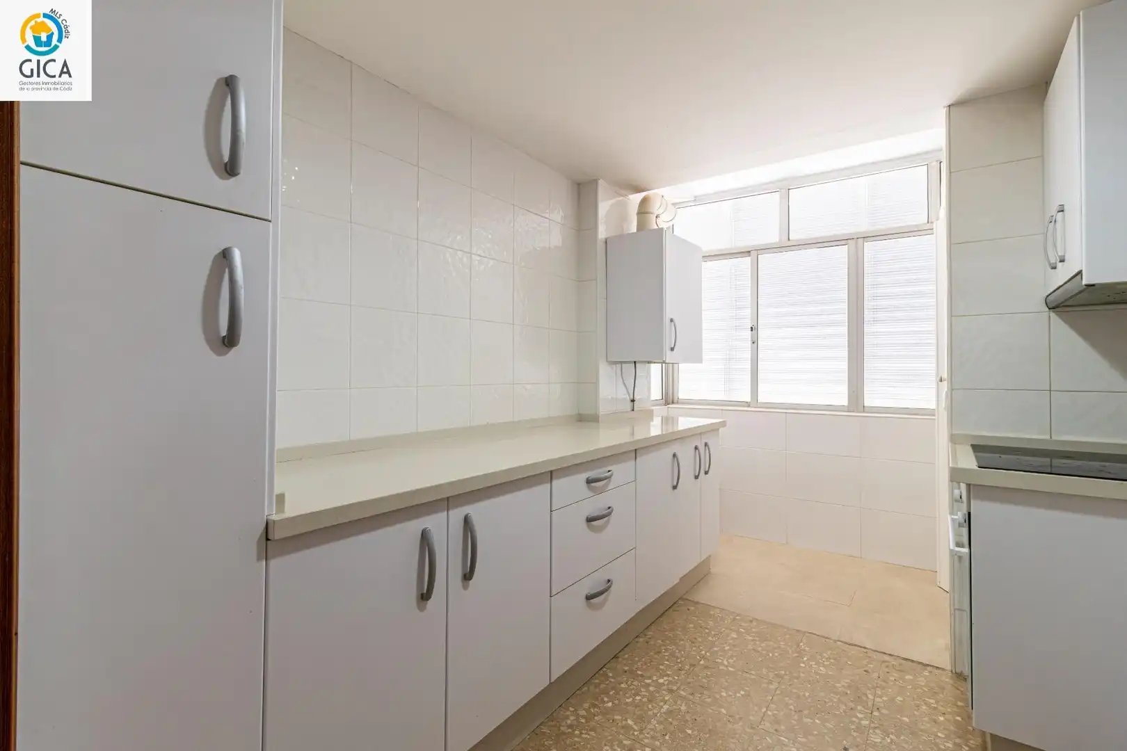 Kitchen of Flat for sale in Jerez de la Frontera  with Air Conditioner, Furnished and Community pool