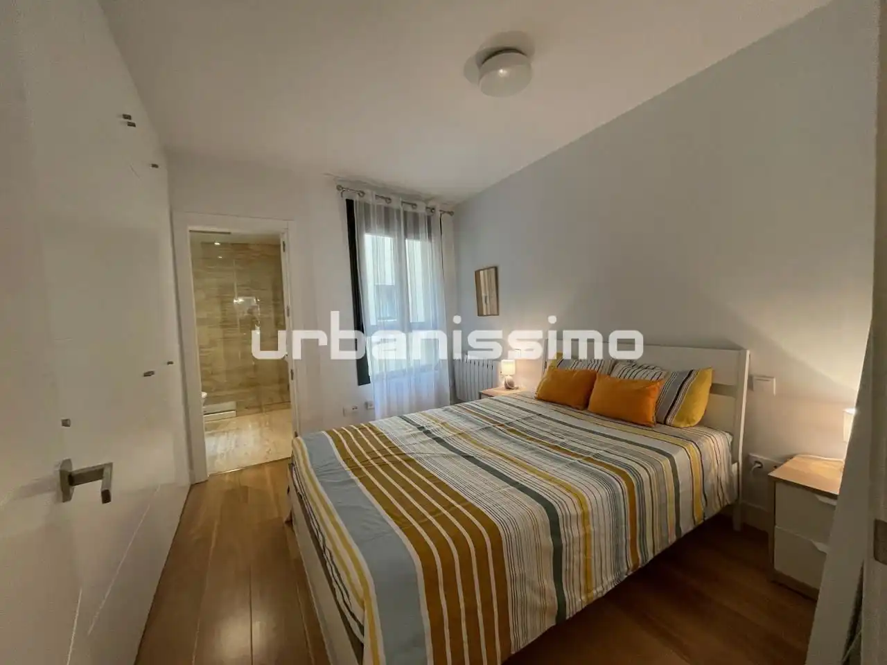 Habitación de Apartamento de alquiler en Madrid con Aire acondicionado, Calefacción y Amueblado