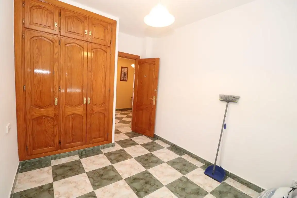 Casa o chalet de alquiler en Guaro con Jardín privado, Terraza y Trastero