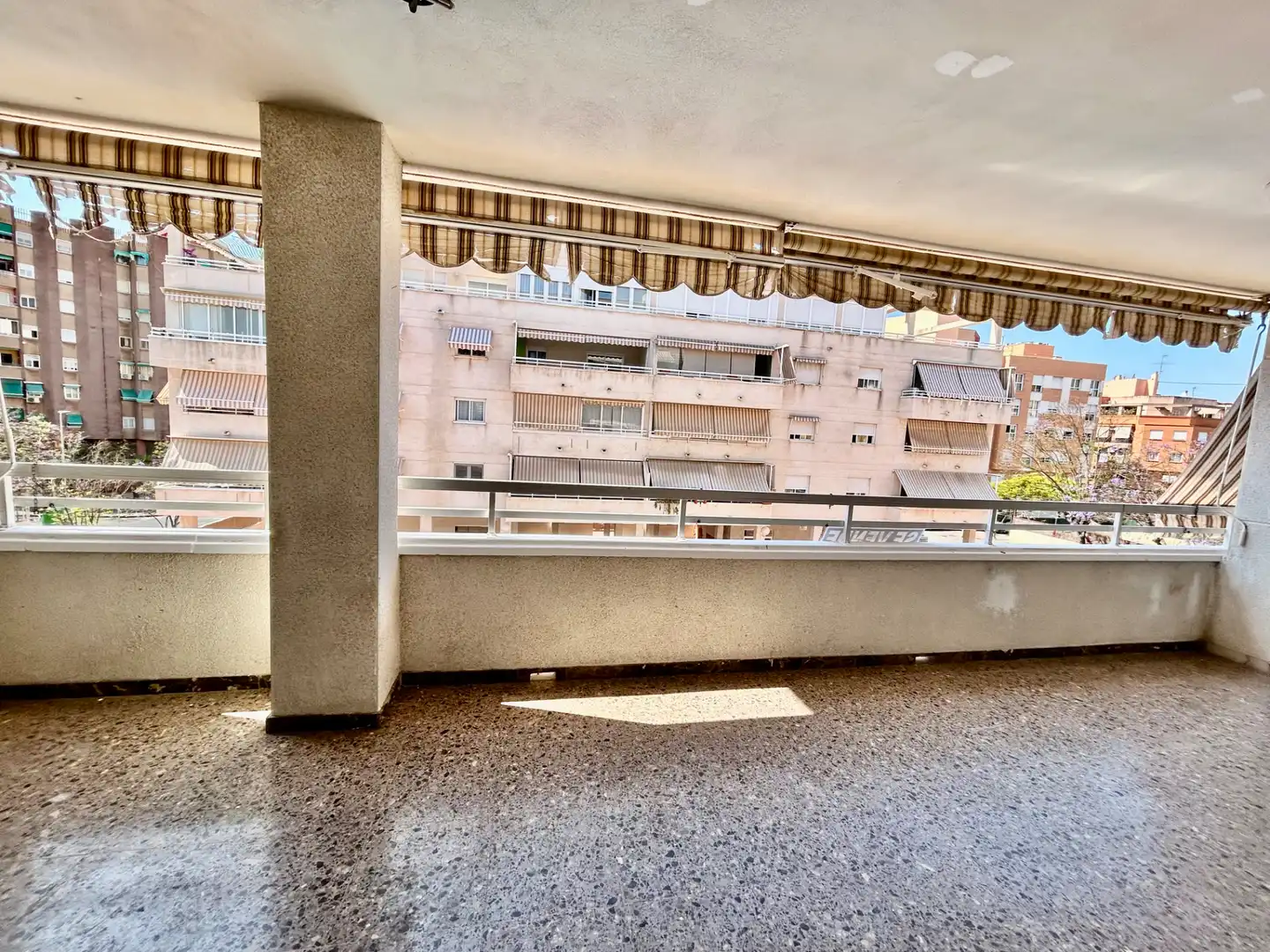 Terrassa de Pis en venda en Alicante / Alacant amb Balcó i Piscina comunitària