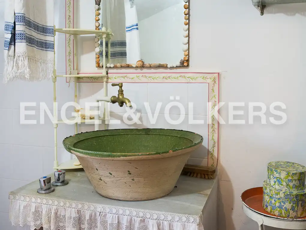 Baño de Finca rústica en venta en Segorbe con Calefacción, Jardín privado y Trastero