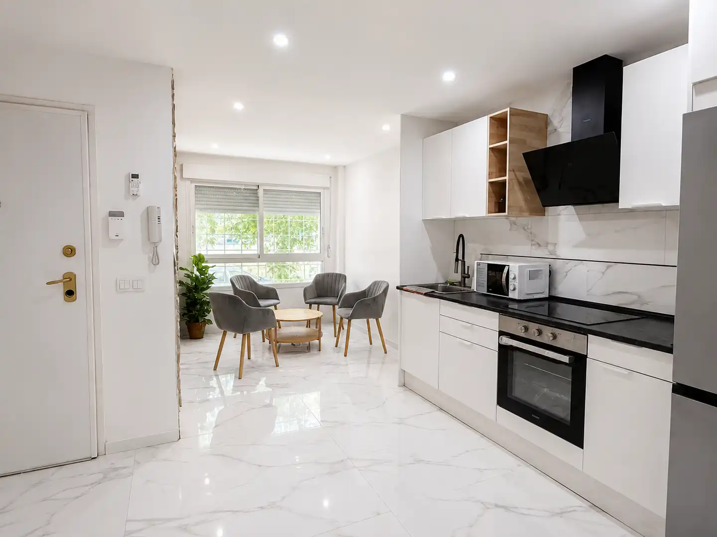 Cocina de Casa o chalet en venta en Alicante / Alacant con Aire acondicionado, Calefacción y Terraza