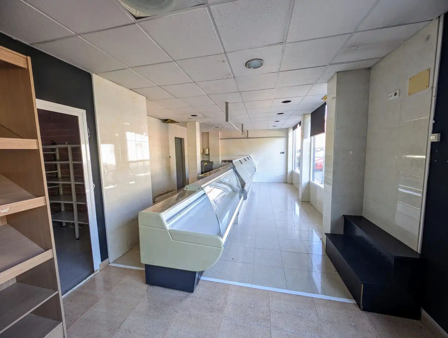 Local comercial en venda a Bárcena de Cicero, imagen 2