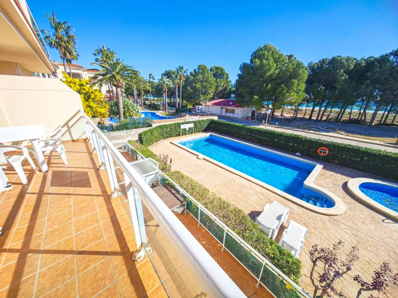 Piscina de Apartamento en venta en Vandellòs i l'Hospitalet de l'Infant con Aire acondicionado, Terraza y Trastero