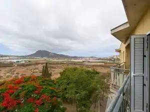 Vista exterior de Àtic en venda en Santa María de Guía de Gran Canaria amb Terrassa, Traster i Balcó